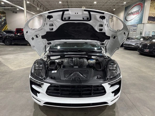 2018 Porsche Macan - Image 17 of 20