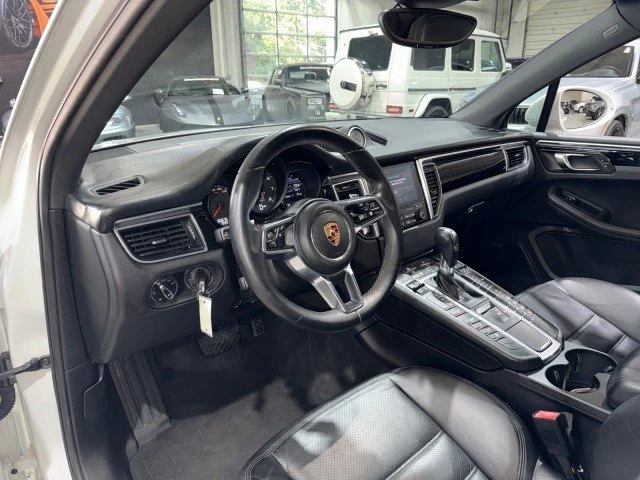 2018 Porsche Macan - Image 7 of 20