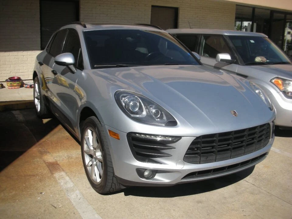 2018 Porsche Macan - Image 2 of 7