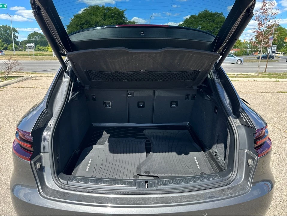 2018 Porsche Macan - Image 12 of 20