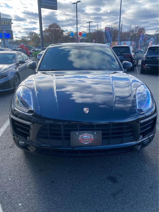 2018 Porsche Macan - Image 2 of 10