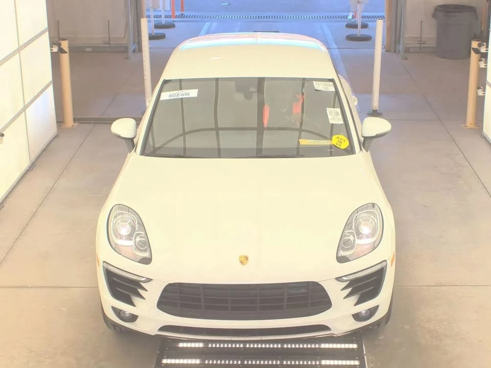 2018 Porsche Macan - Image 2 of 13