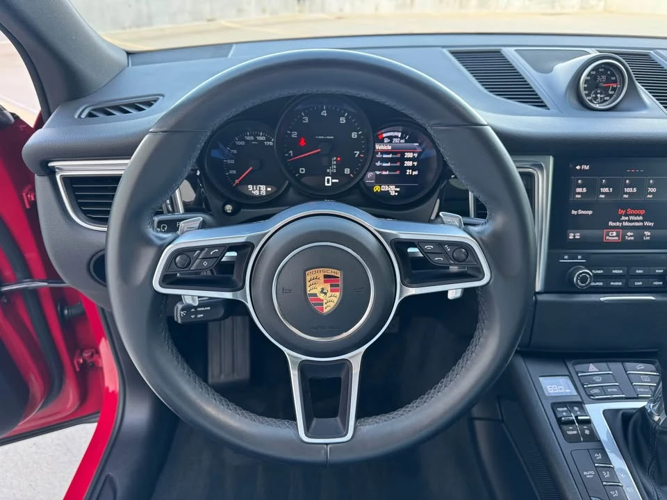 2018 Porsche Macan - Image 10 of 20