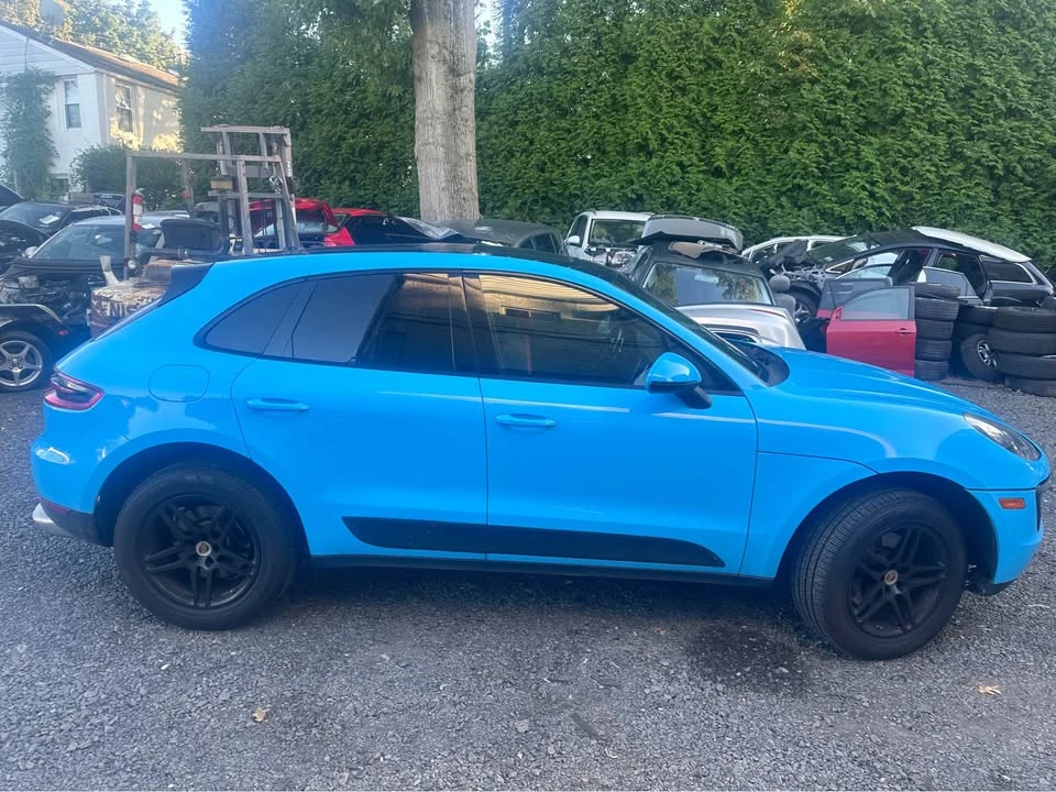 2018 Porsche Macan - Image 12 of 20