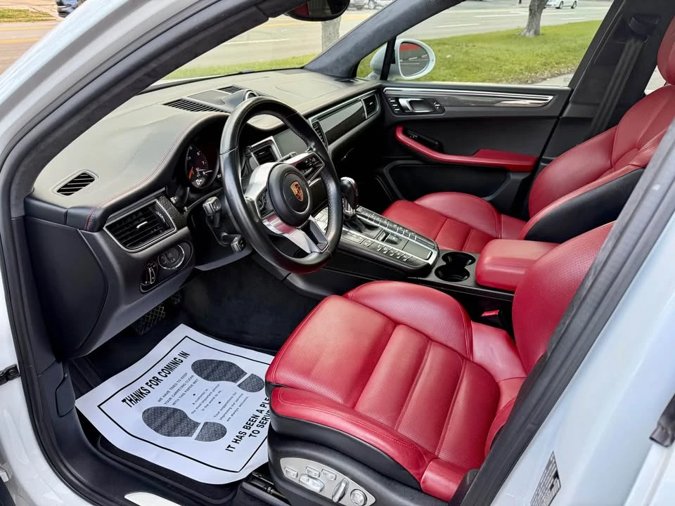 2018 Porsche Macan - Image 5 of 19