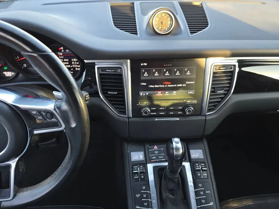 2018 Porsche Macan - Image 8 of 13