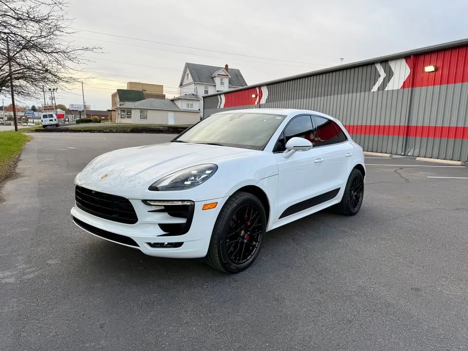 2018 Porsche Macan - Image 19 of 19