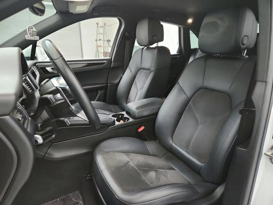 2018 Porsche Macan - Image 14 of 20
