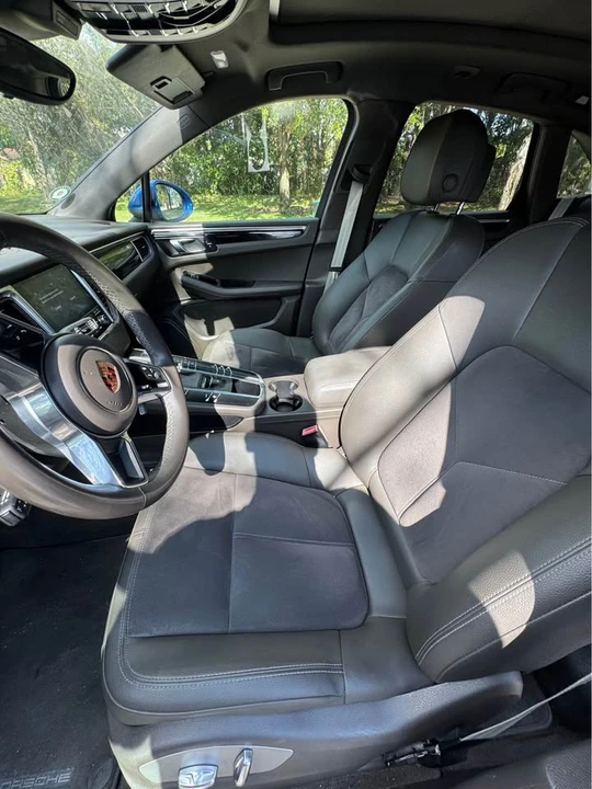 2018 Porsche Macan - Image 9 of 11