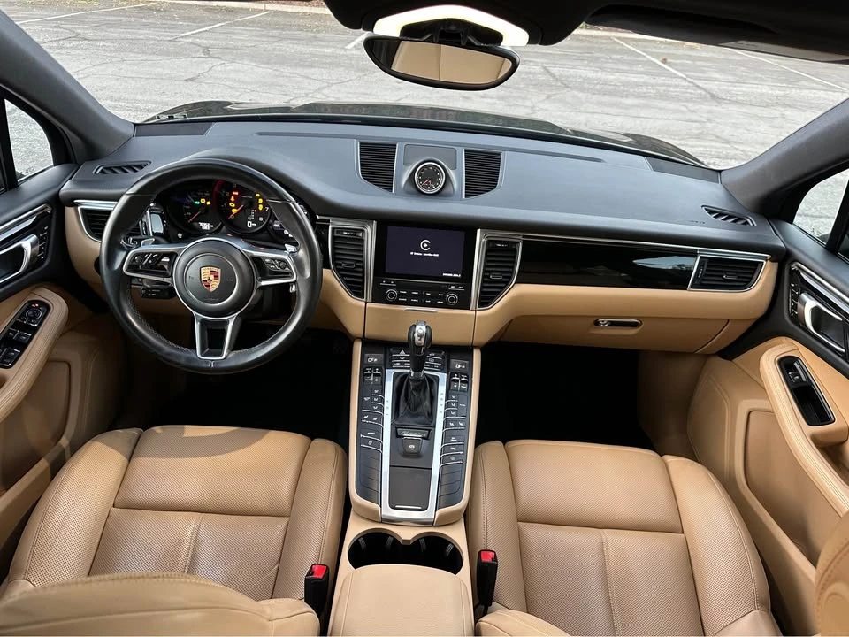 2018 Porsche Macan - Image 6 of 11