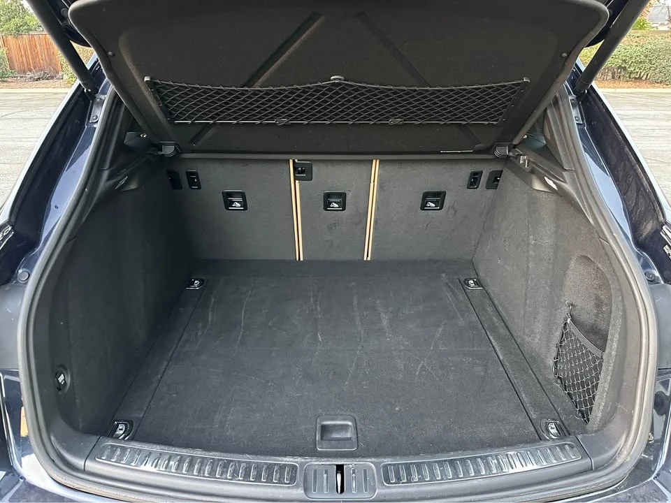 2018 Porsche Macan - Image 8 of 11
