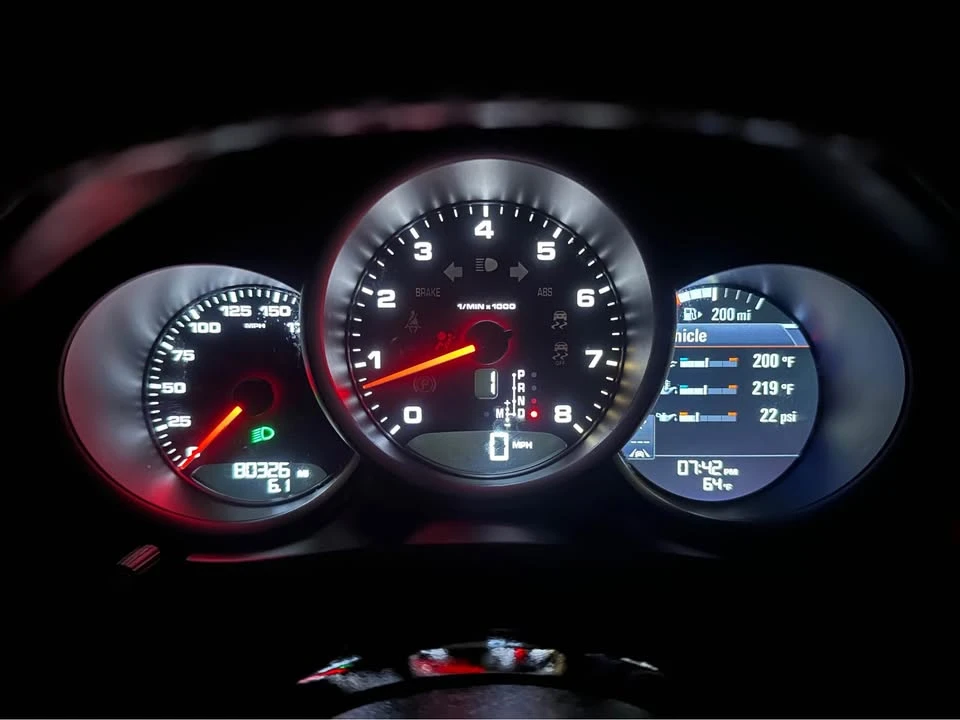 2018 Porsche Macan - Image 20 of 20