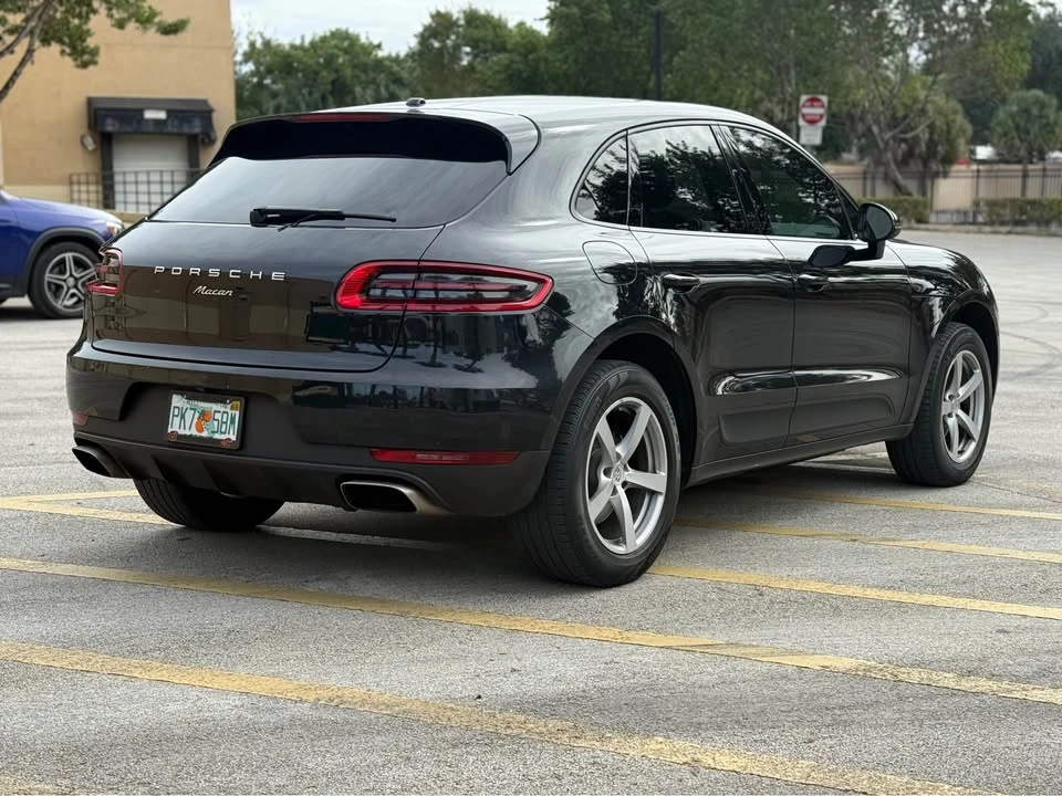 2018 Porsche Macan - Image 4 of 11