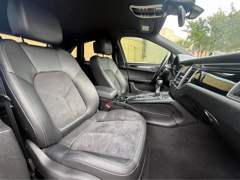 2018 Porsche Macan - Image 9 of 11