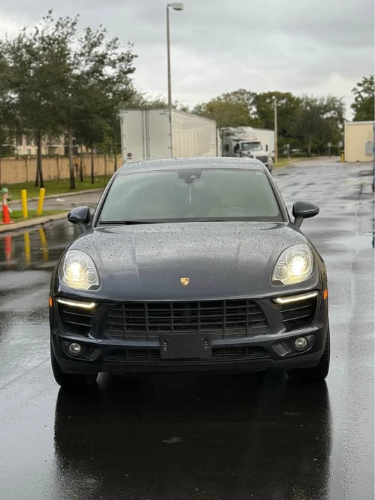 2018 Porsche Macan - Image 3 of 11