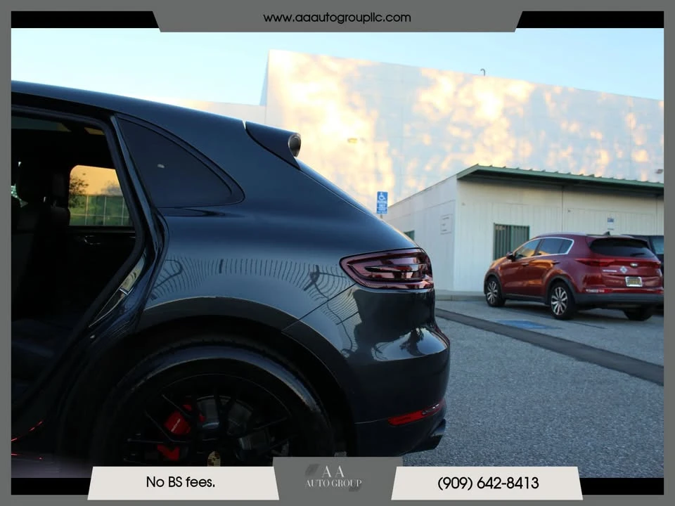 2018 Porsche Macan - Image 18 of 18