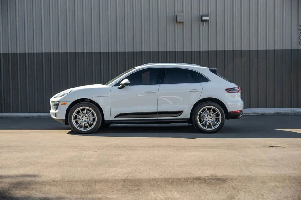 2018 Porsche Macan - Image 7 of 16