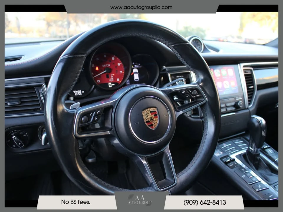 2018 Porsche Macan - Image 9 of 18