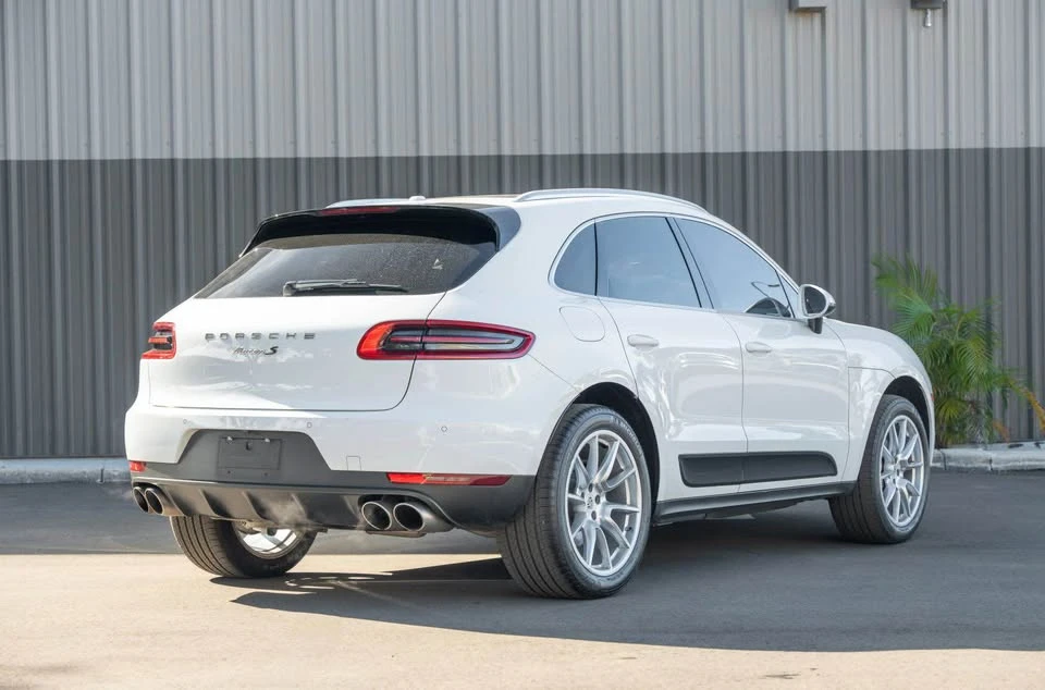 2018 Porsche Macan - Image 5 of 16