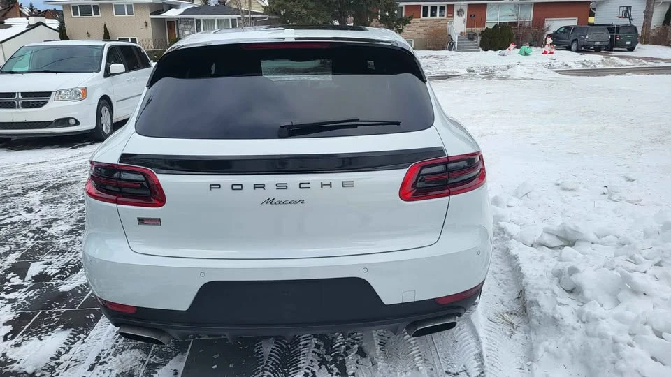 2018 Porsche Macan - Image 4 of 10