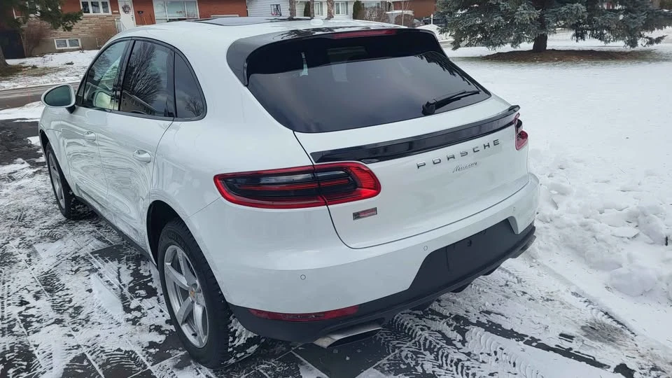 2018 Porsche Macan - Image 2 of 10