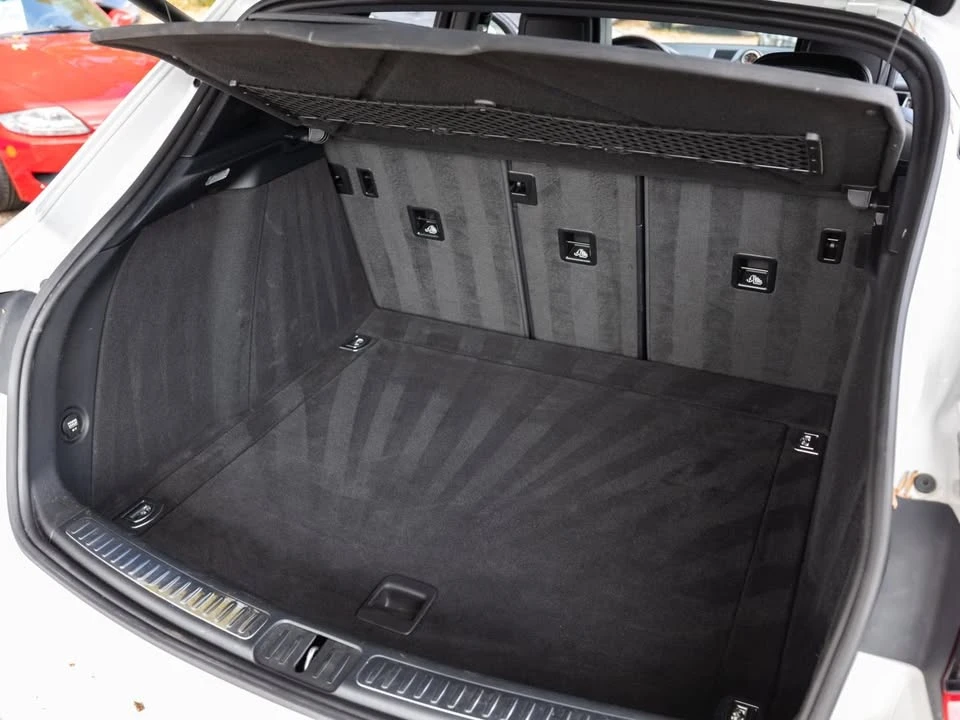 2018 Porsche Macan - Image 12 of 14
