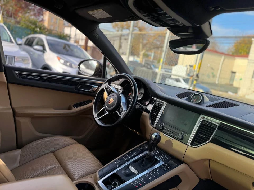 2018 Porsche Macan - Image 4 of 16