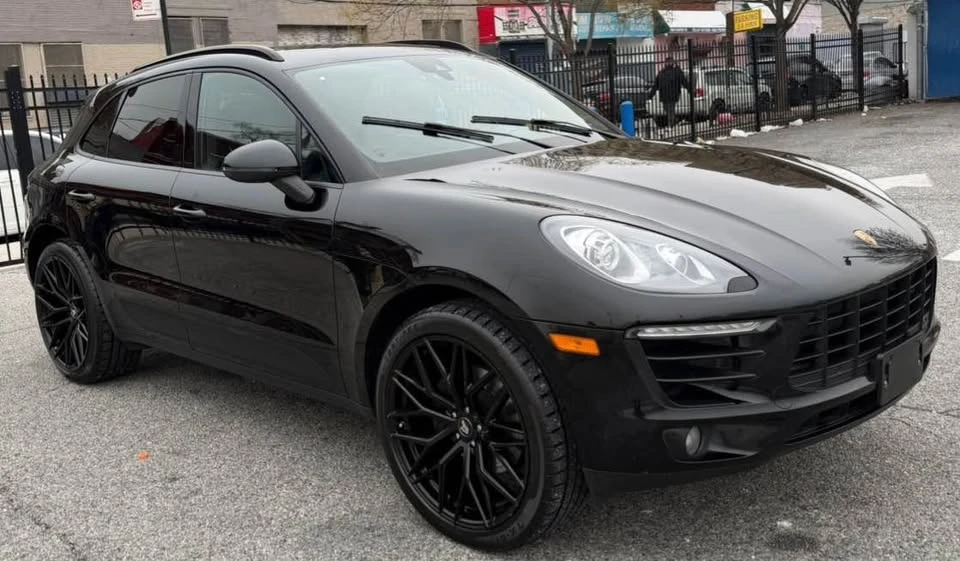 2018 Porsche Macan - Image 2 of 12