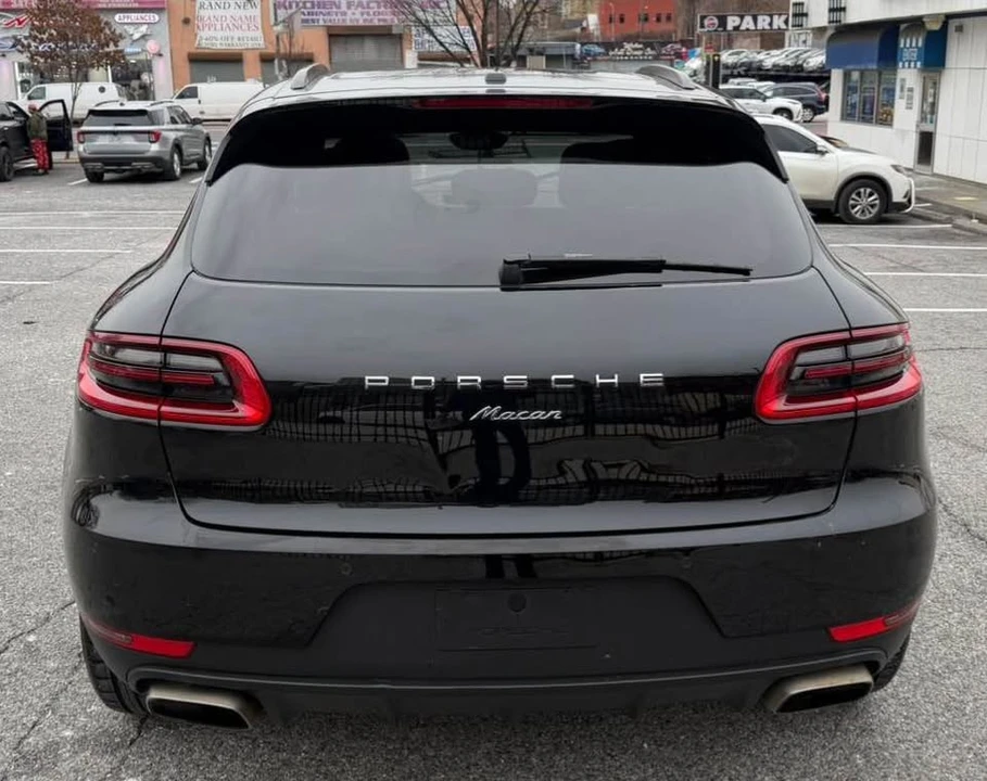 2018 Porsche Macan - Image 6 of 12