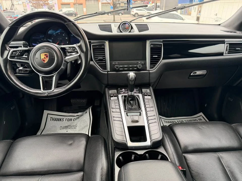 2018 Porsche Macan - Image 8 of 12