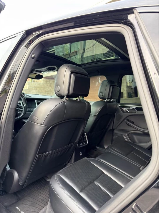 2018 Porsche Macan - Image 3 of 6