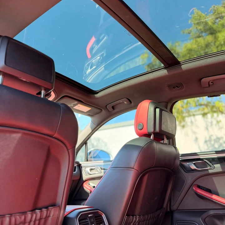 2018 Porsche Macan - Image 6 of 16