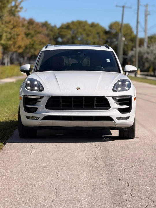 2018 Porsche Macan - Image 2 of 16