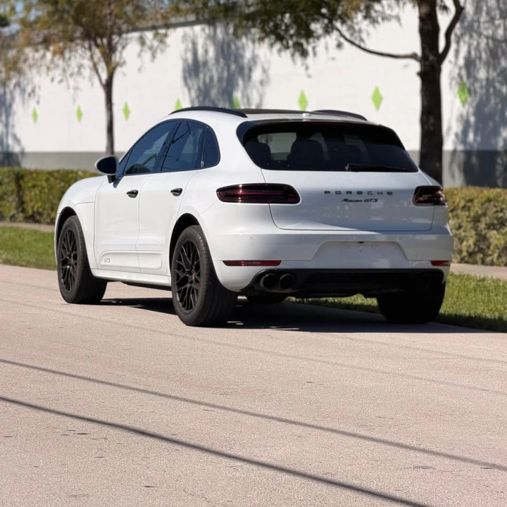 2018 Porsche Macan - Image 5 of 16