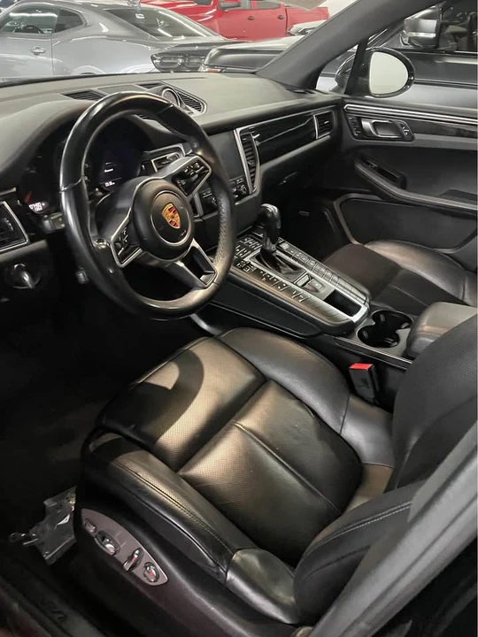 2018 Porsche Macan - Image 6 of 16