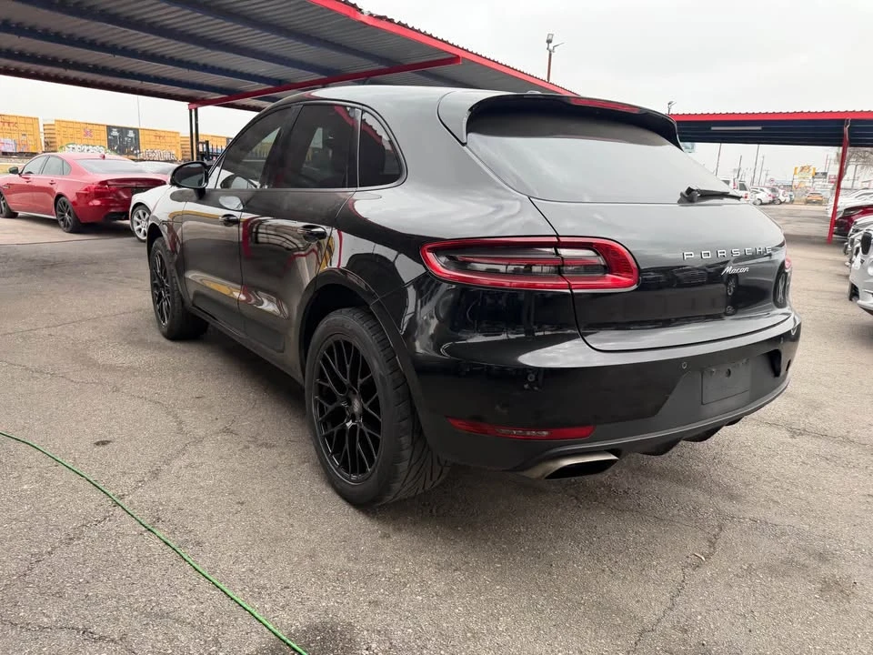 2018 Porsche Macan - Image 6 of 8