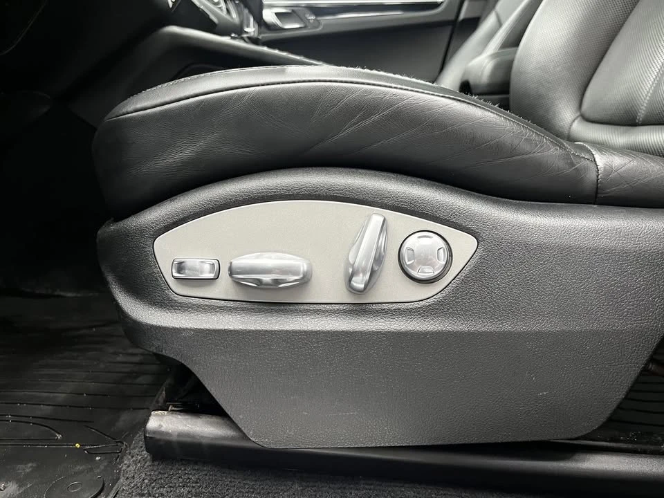 2018 Porsche Macan - Image 10 of 20