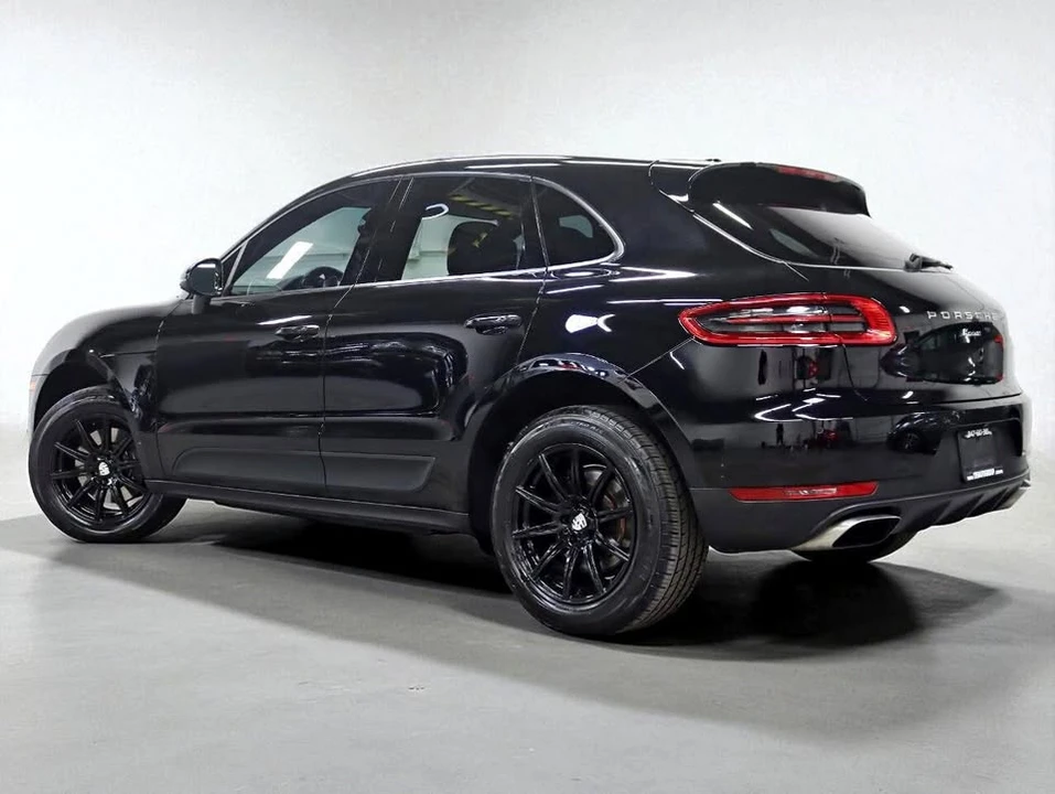 2018 Porsche Macan - Image 9 of 20