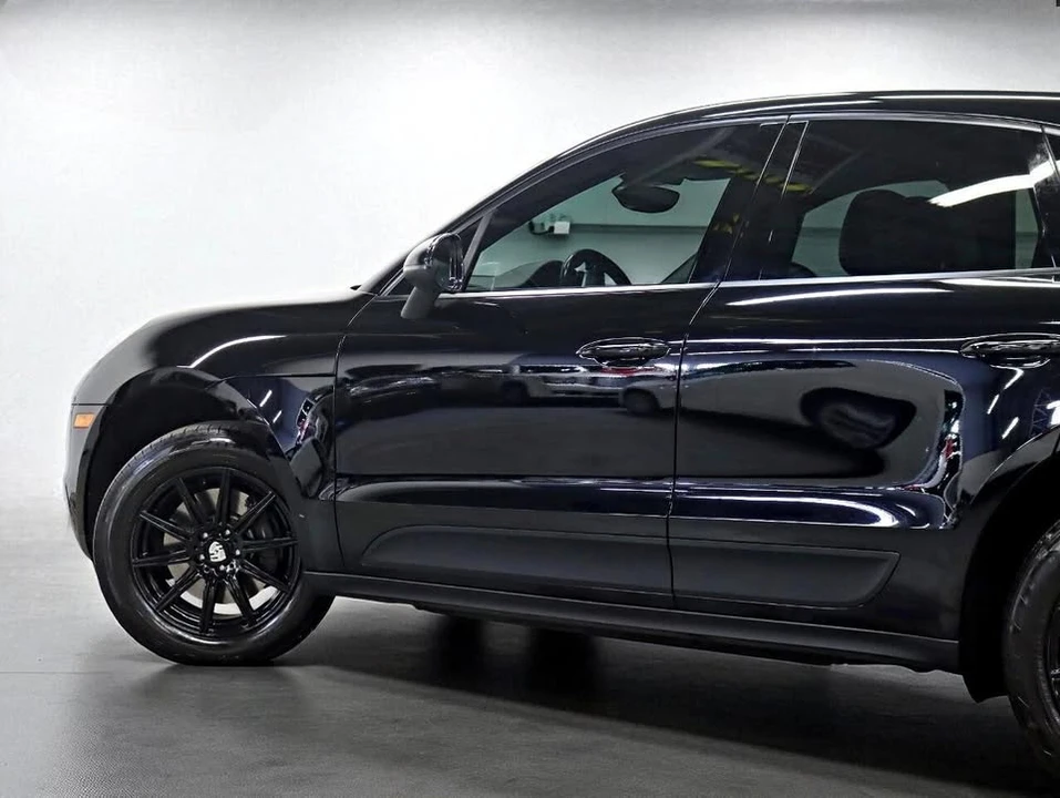 2018 Porsche Macan - Image 11 of 20