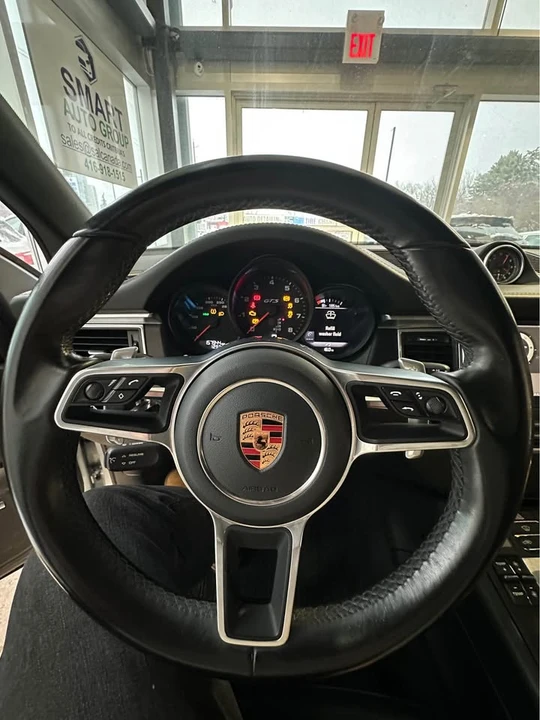2018 Porsche Macan - Image 6 of 10