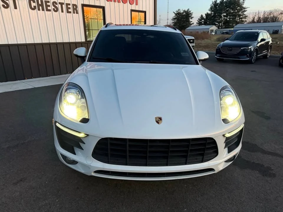 2018 Porsche Macan - Image 2 of 20