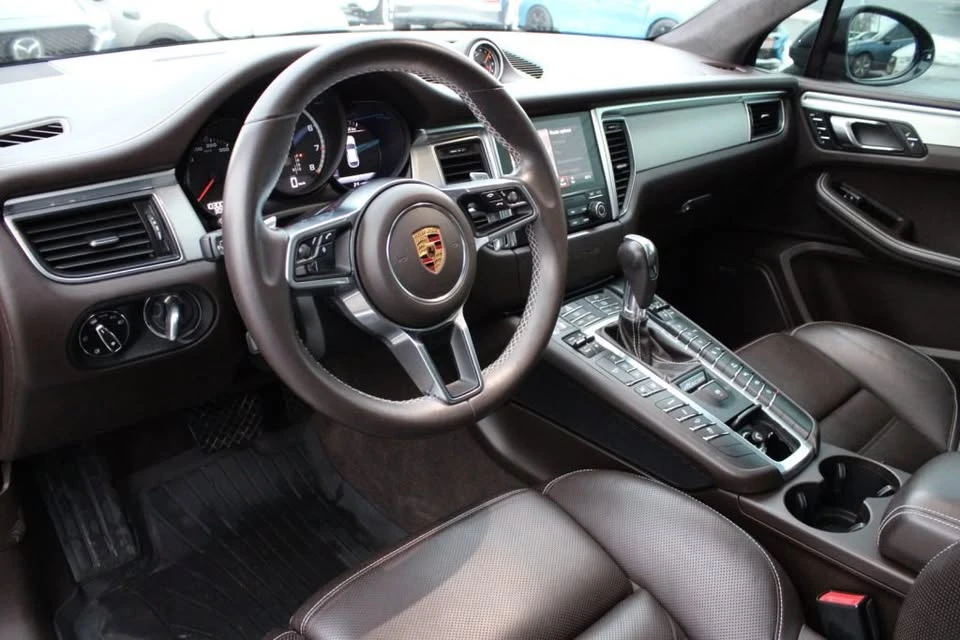2018 Porsche Macan - Image 7 of 20