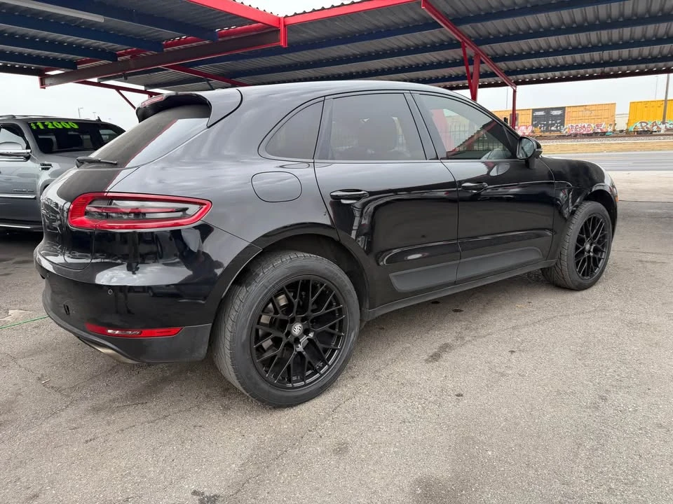 2018 Porsche Macan - Image 4 of 8