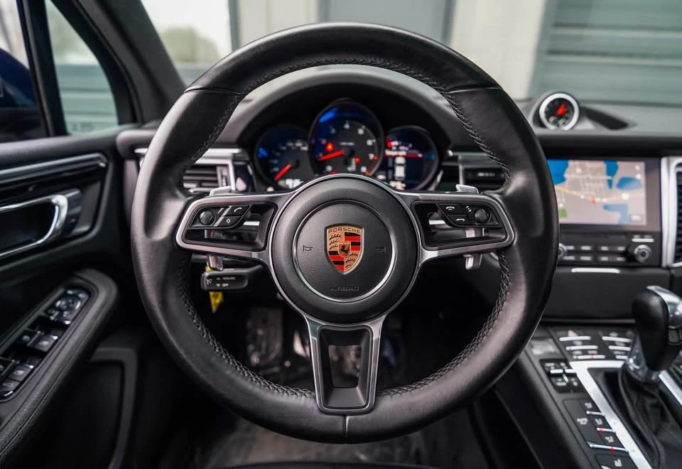 2018 Porsche Macan - Image 8 of 17