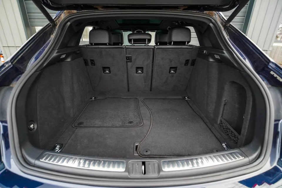 2018 Porsche Macan - Image 15 of 17