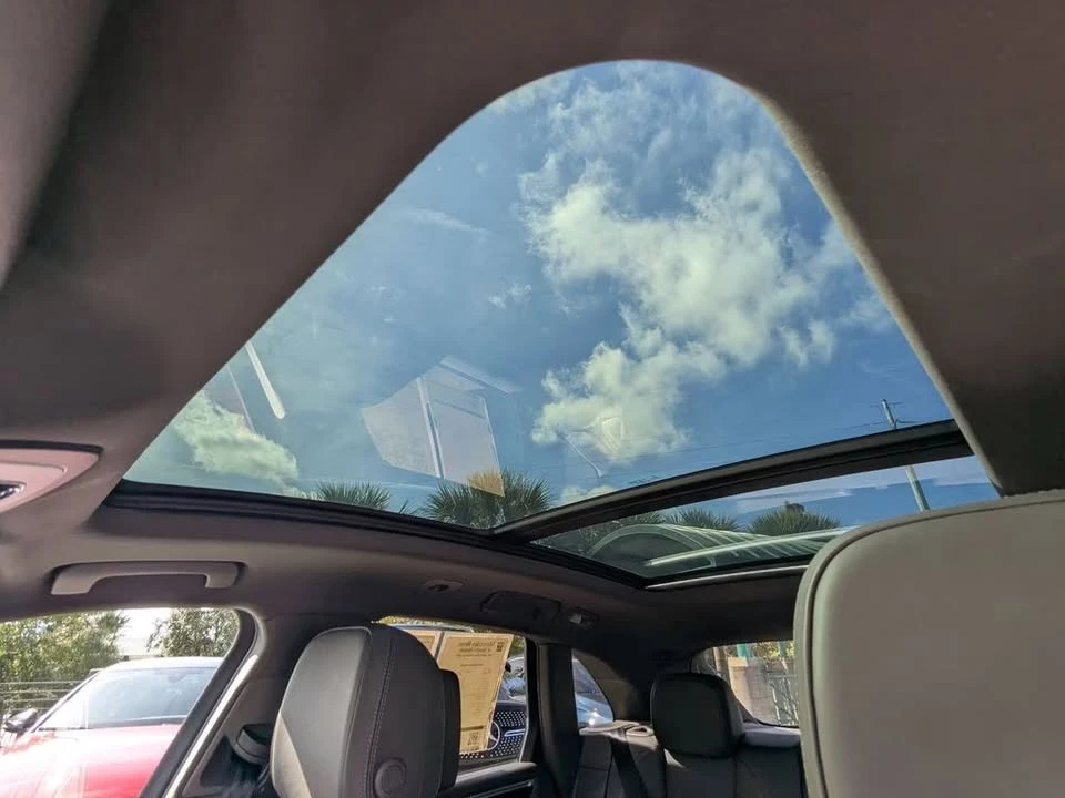 2018 Porsche Macan - Image 6 of 8