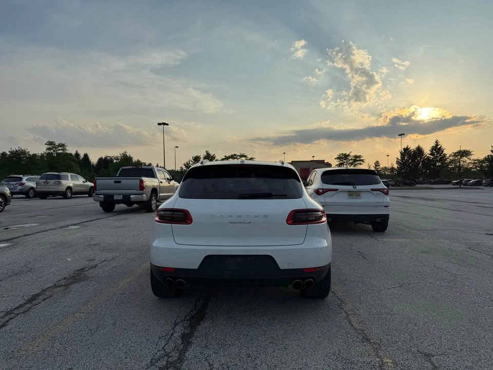 2018 Porsche Macan - Image 2 of 15