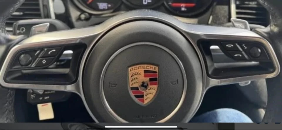 2018 Porsche Macan - Image 8 of 20