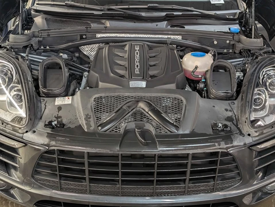 2018 Porsche Macan - Image 4 of 12