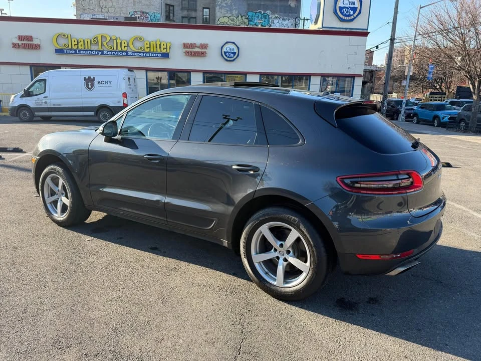 2018 Porsche Macan - Image 2 of 13